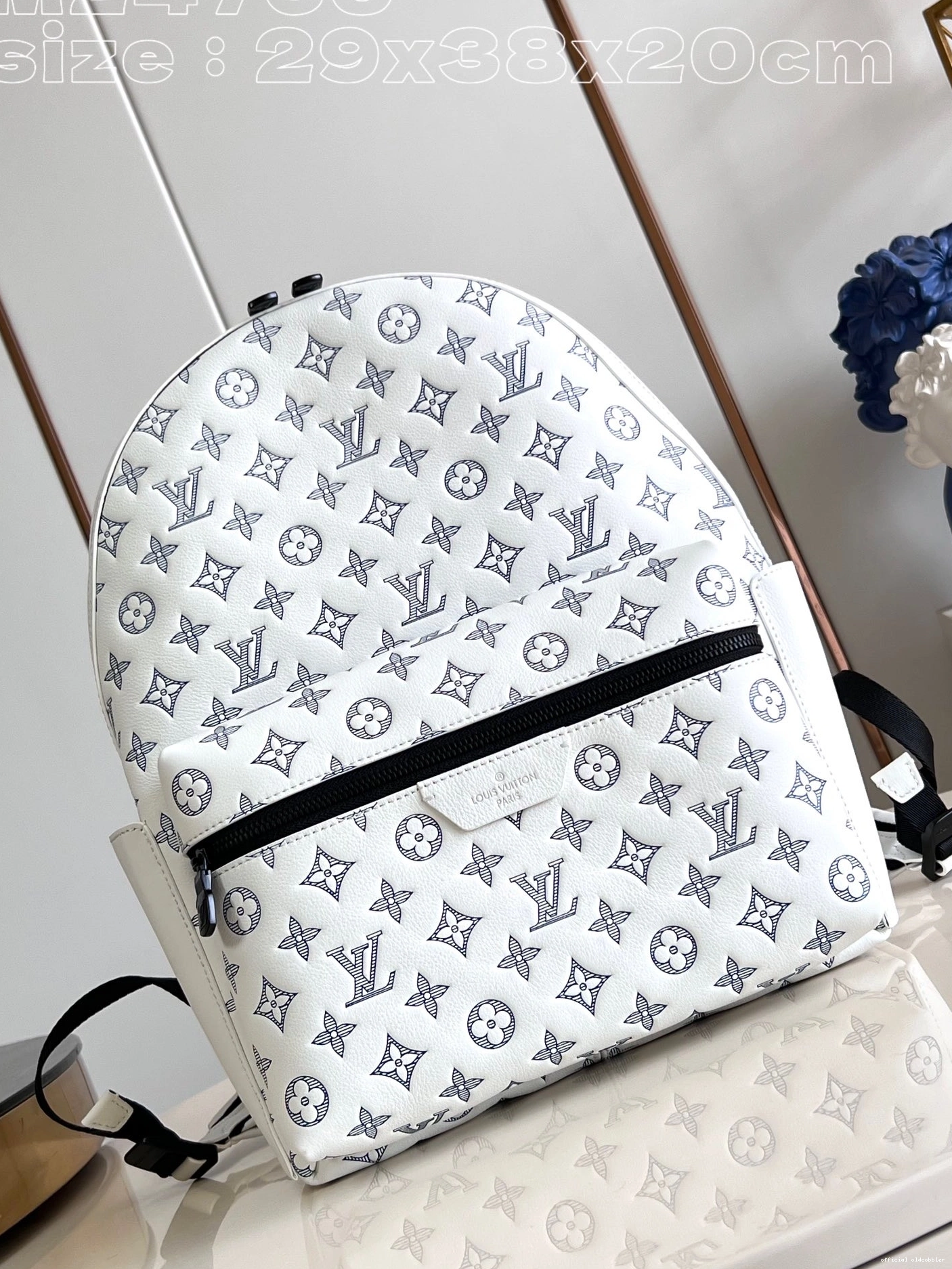 Official oldcobbler BACKPACK-29*38*20CM LOUIS VUITTON Discovery 0818